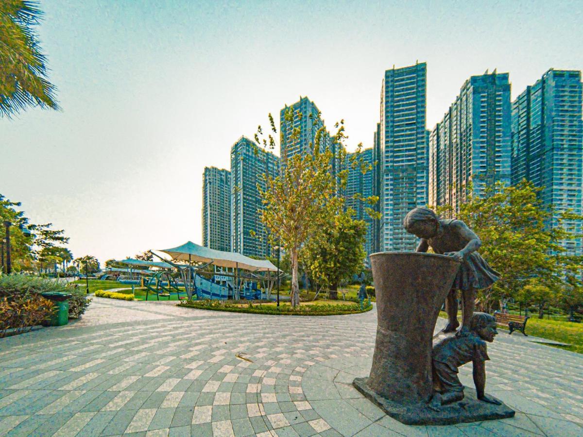 Vinhomes Landmark Apt Renovation 2025 By Bevista โฮจิมินห์ซิตี้ ภายนอก รูปภาพ